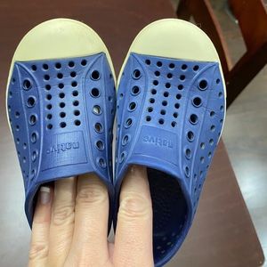 GUC Jefferson Navy/cream natives size 7C